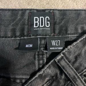 BDG Urban Outfitters - Women’s Black Mom Jeans - Size W27